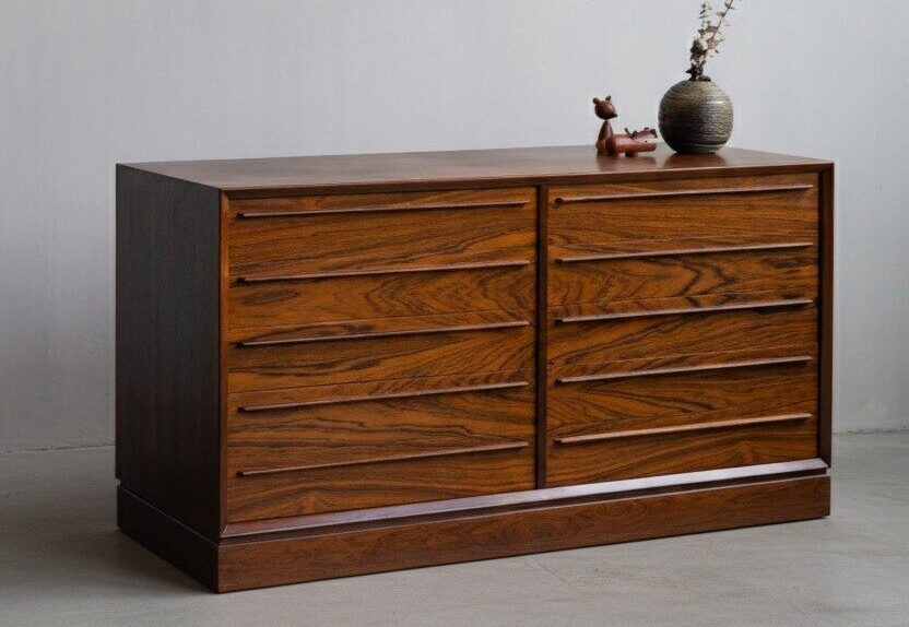 sideboard